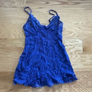 Elegant Purple Lace Chemise